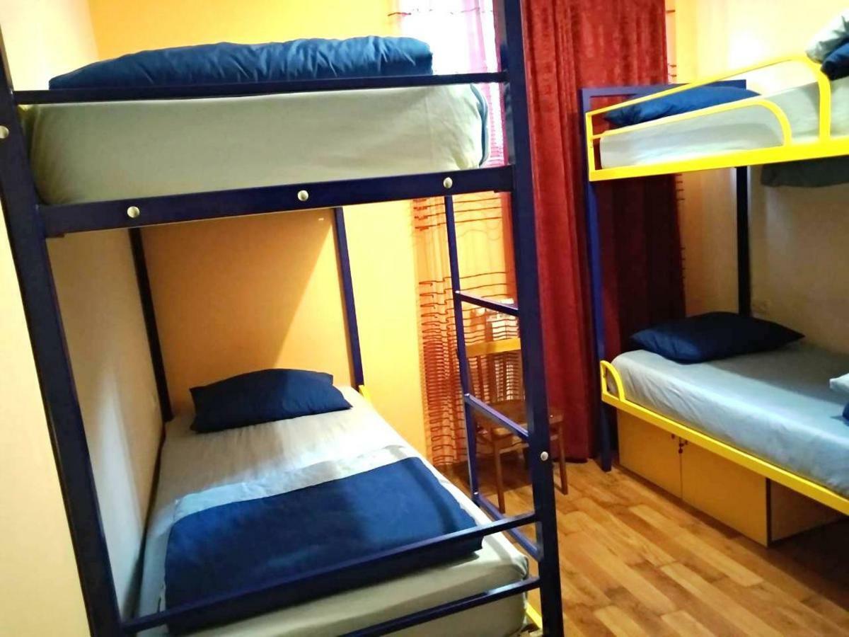 Shat Lav Hostel Jerevan Eksteriør billede
