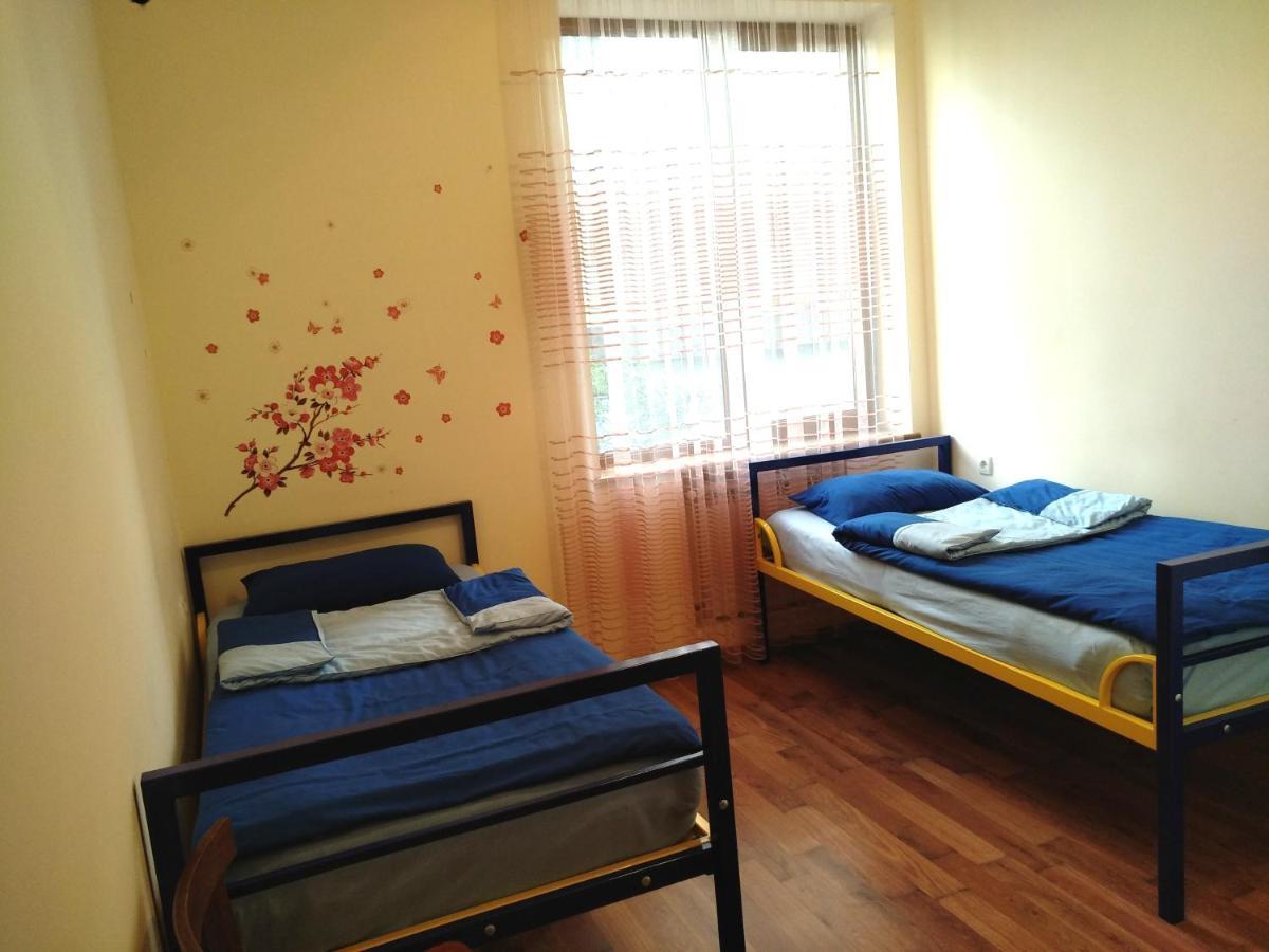 Shat Lav Hostel Jerevan Eksteriør billede