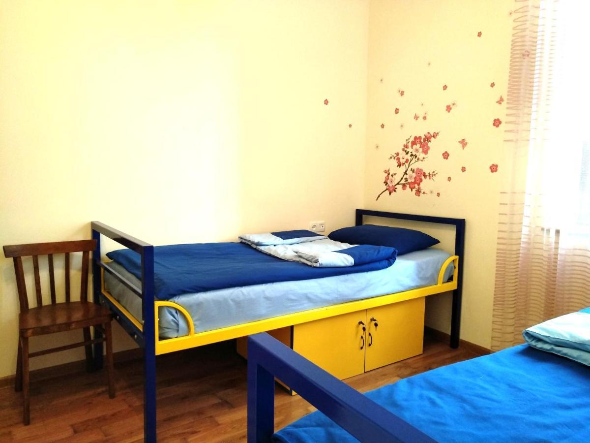 Shat Lav Hostel Jerevan Eksteriør billede